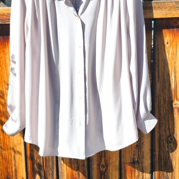 ⭐️Vintage Como Beige Button Down - Picture 6 of 9